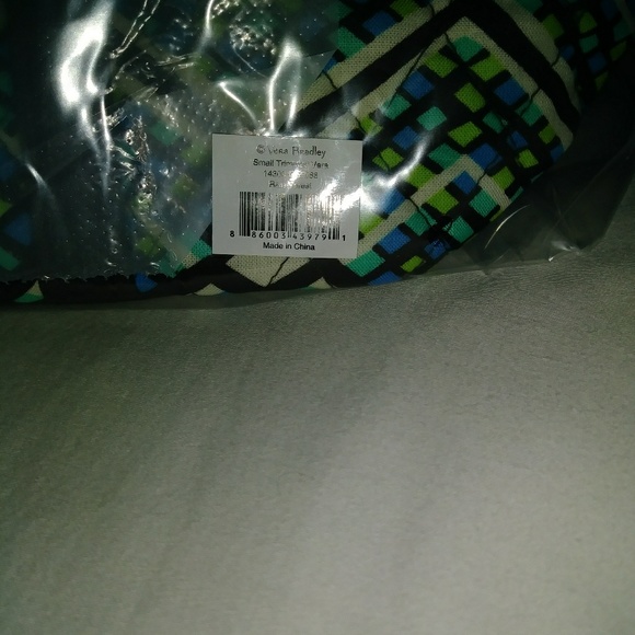 Vera Bradley purse with matching RFID wallet - Picture 4 of 4